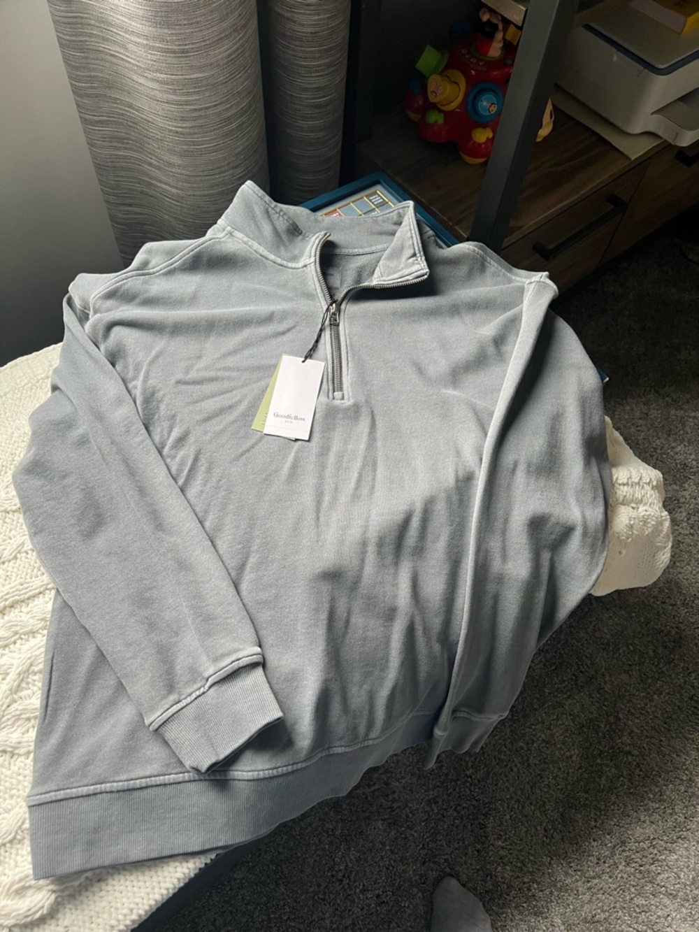 Men's Light Gray Quarter-Zip Sweater - Casual Comfort size L